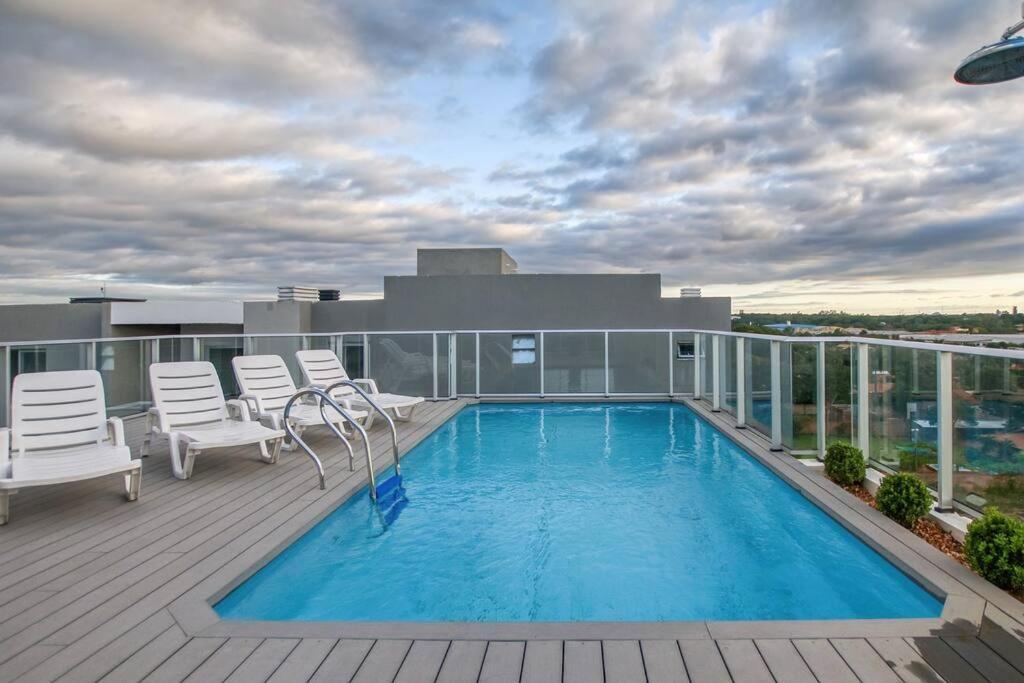 A Estrenar! Apartamento Con Pileta Zona Aeropuerto Wifi 200Mg Asunción Exterior photo